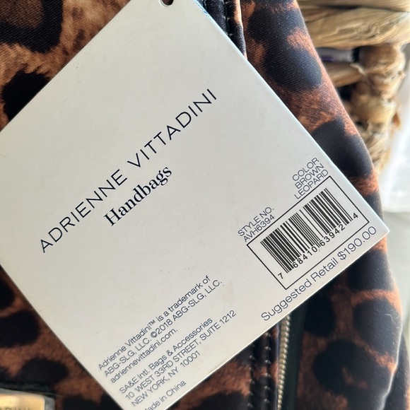 ADRIENNE VITTADINI  leopard backpack NEW WITH TAG - Picture 3 of 3